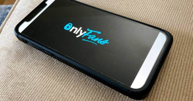 成人平台高收入背後低薪內幕！她假扮成人網紅陪聊　時薪僅63元